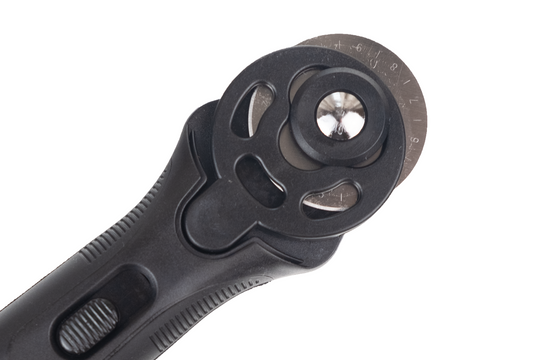 Midnight Edition Rotary Cutter - Straight Handle - LDH Scissors 